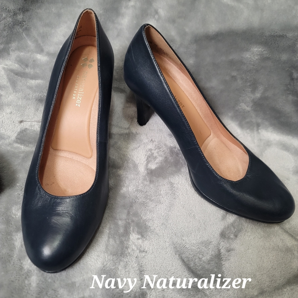 Naturalizer pumps